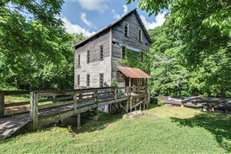 Historic real estate listing for sale in Leoma, TN