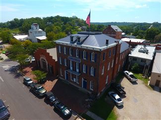 White House Hotel Hermann Missouri Historic Homes Property For Historic Real Estate Listing For In Hermann Mo
