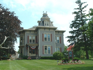 Outside Canandaigua - Sutherland House BB