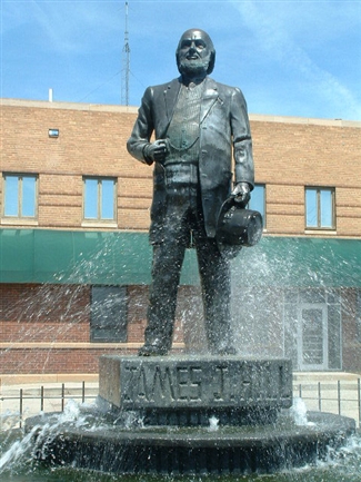Downtown Havre, MT - Statue of James J. Hill, Railroad Financier.