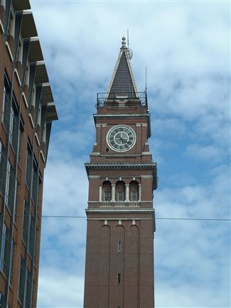 Pioneer Square - King Street Station (Amtrak)