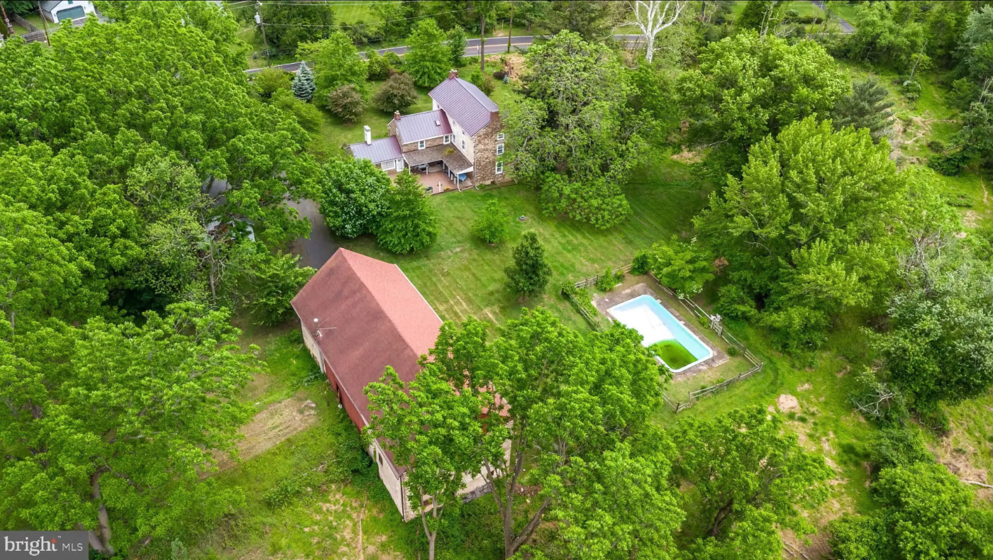 Overview of the Morgan James Homestead in Chalfont, Pennsylvania, listed on PreservationDirectory.com.