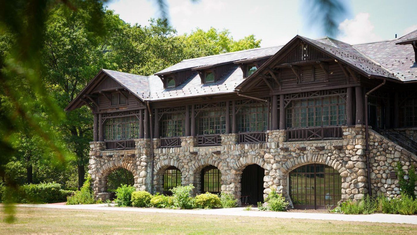 Bear Mountain Inn